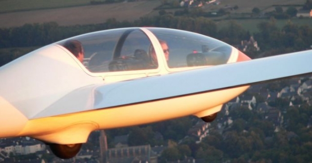  在伊勒和维莱讷省滑翔 